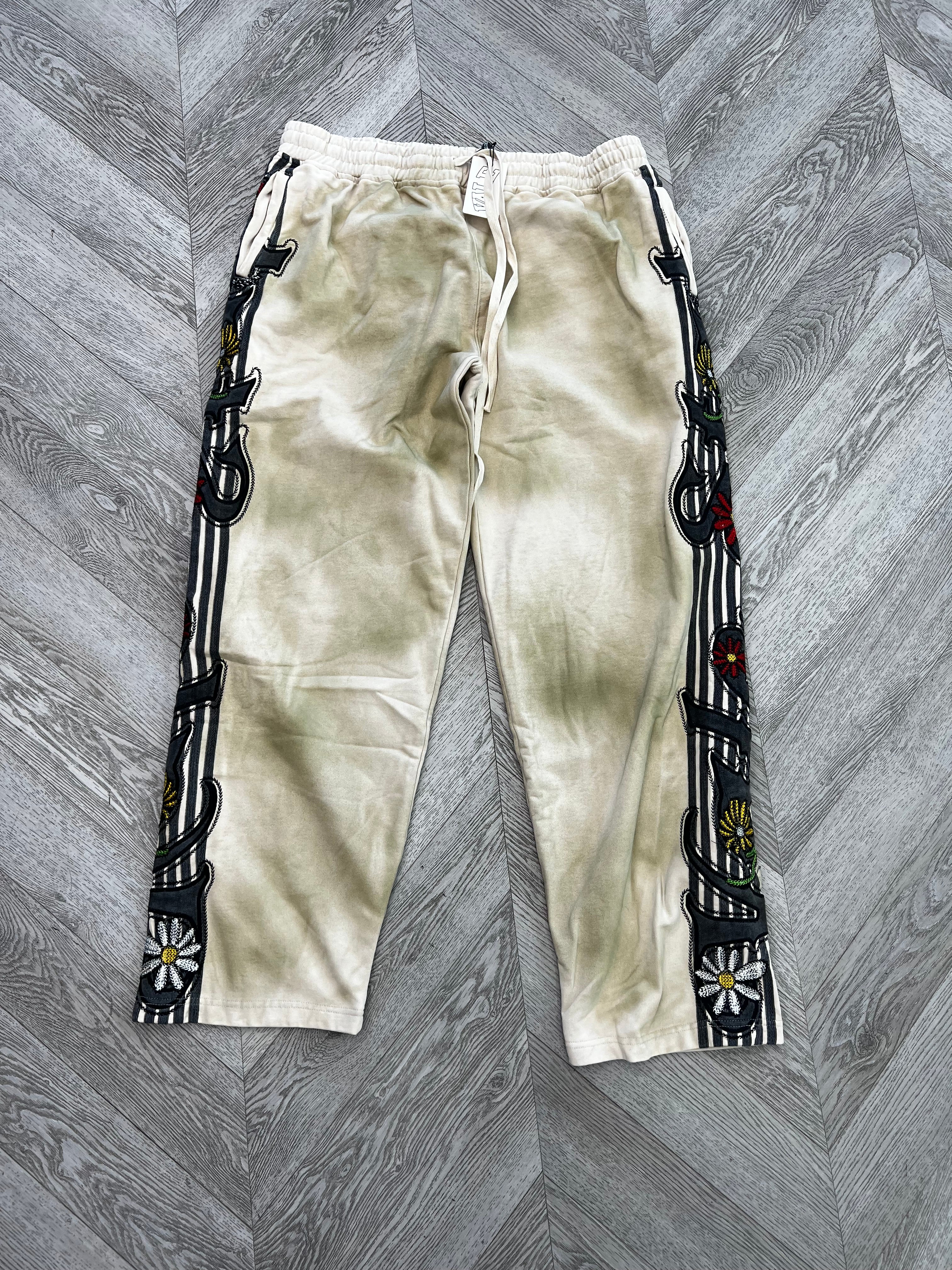 Vale Lives sweatpants garden bone