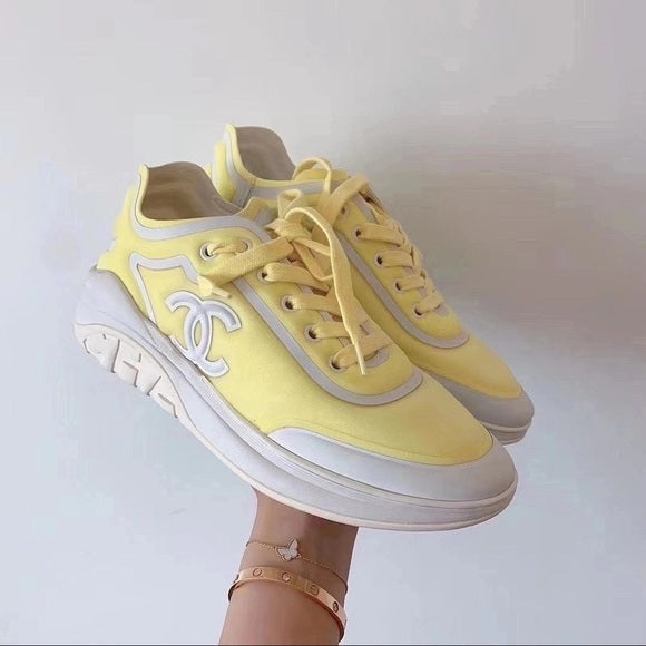 Chanel sneaker (yellow/ white)