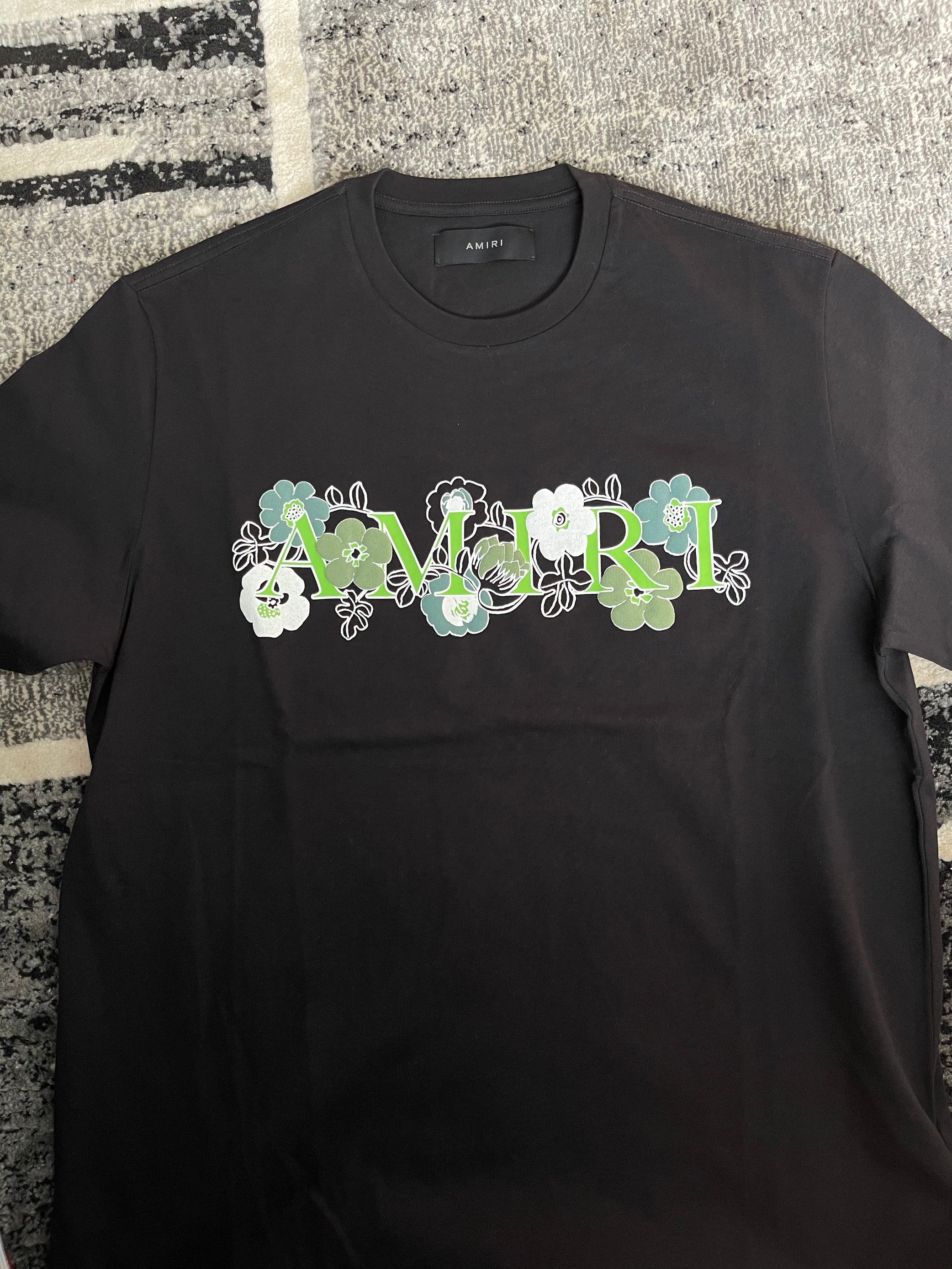 Amiri tee flower design black/ green